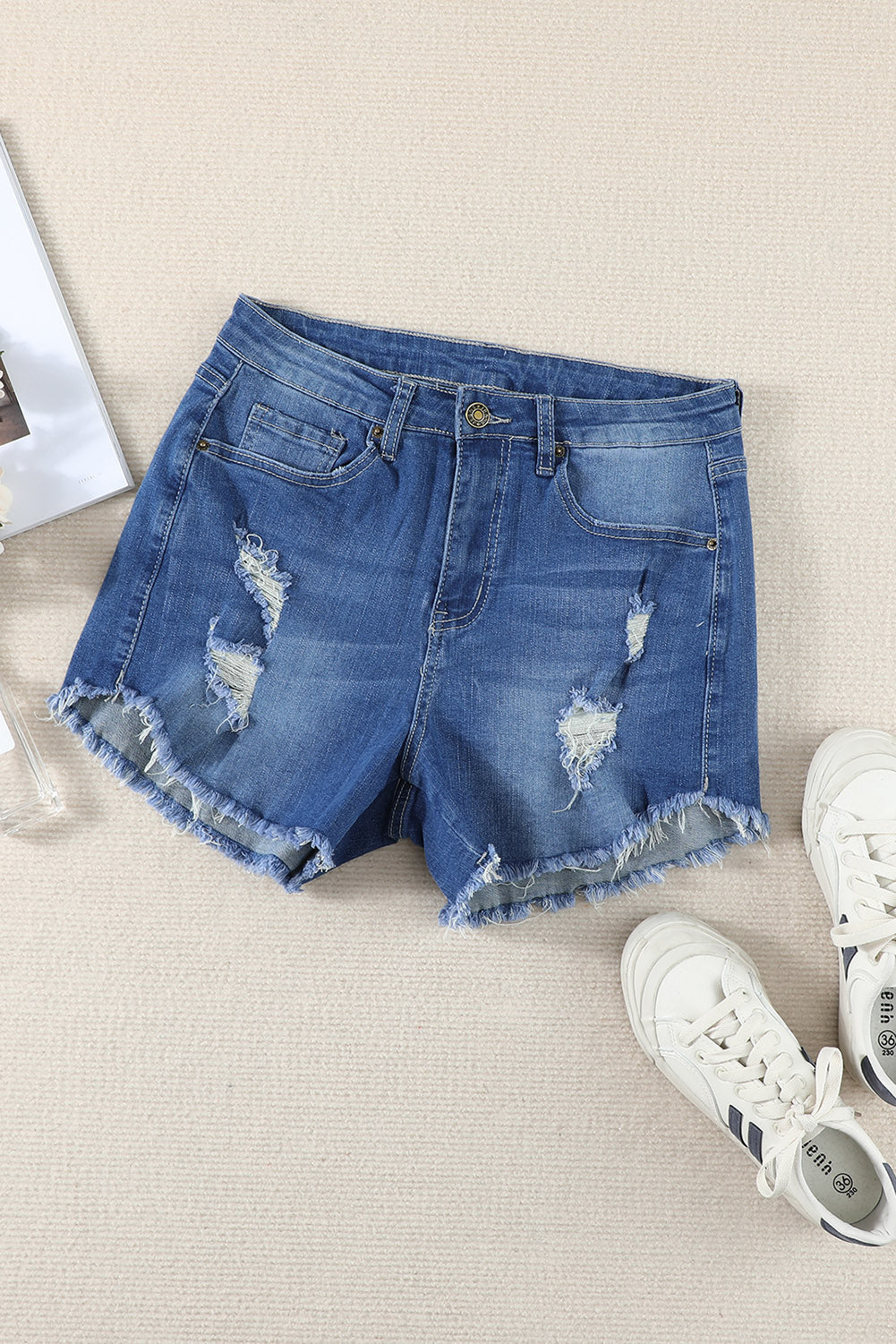 Light Blue Casual Frayed Hem Denim Shorts