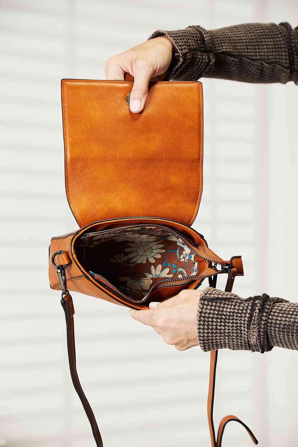 Vegan Leather Crossbody Bag - Bellisima Clothing Collective